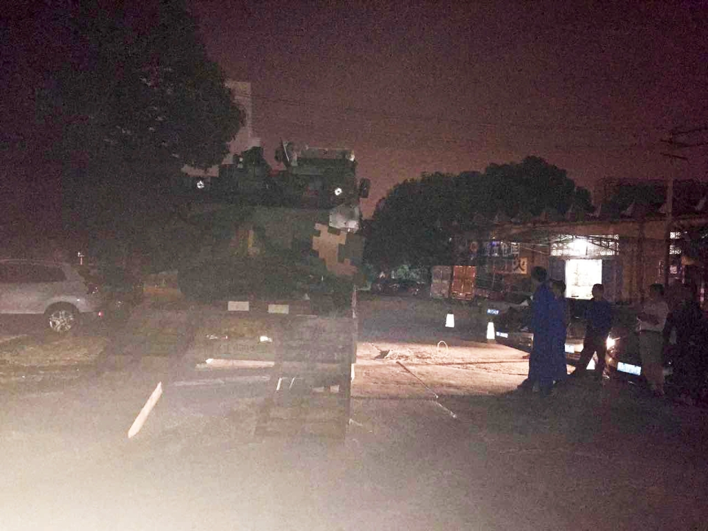 bti体育智能SW2105工程车顺利交付队列