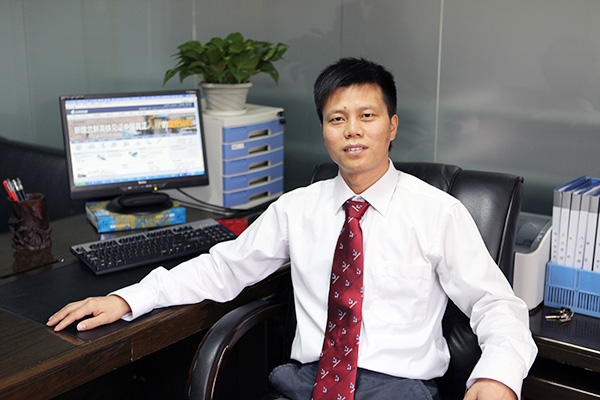 喜讯：bti体育智能朱建新荣获《长沙年鉴》2015年度十大人物奖