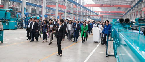 工程设备盛宴，东盟十国代表在bti体育智能很享受