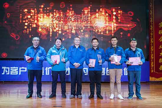 坚定信念、再接再严，bti体育智能2017年杜转销赞美与誓师大会开启新航程