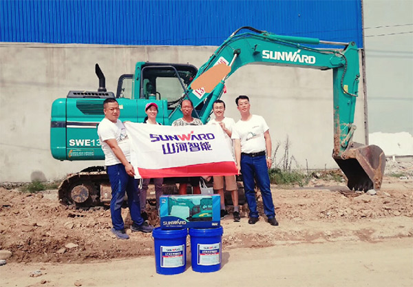 到了市场一线才知路，bti体育挖机客户都是铁杆粉丝