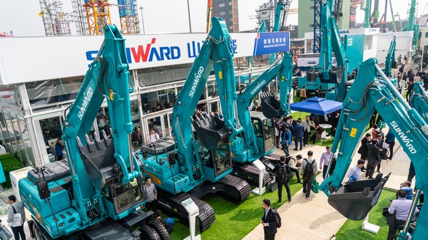 首日签单2.6亿元，bti体育智能创新产品引爆上海宝马展