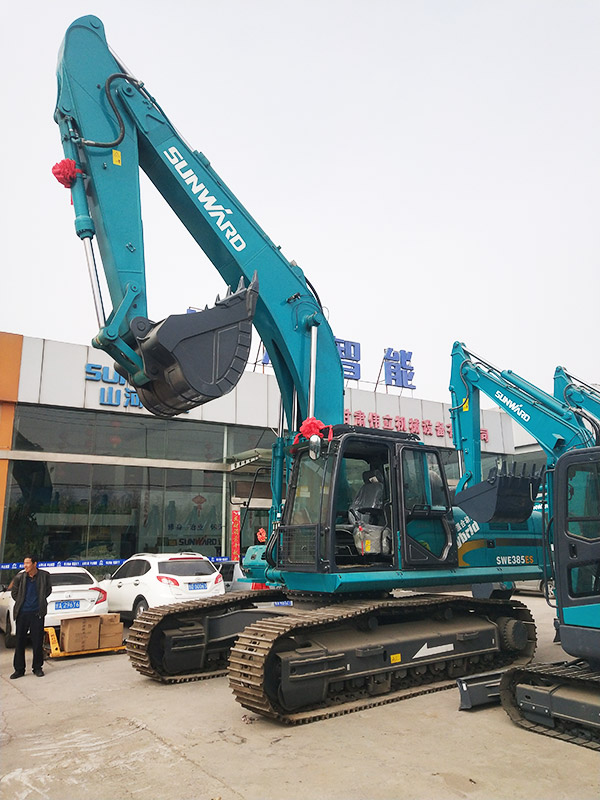 关于bti体育智能节能型挖掘机，张老板算了这样一笔账