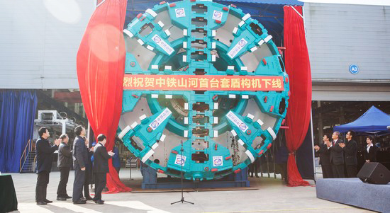 首台盾构机隆沉下线，中铁bti体育诠释“长沙快率”