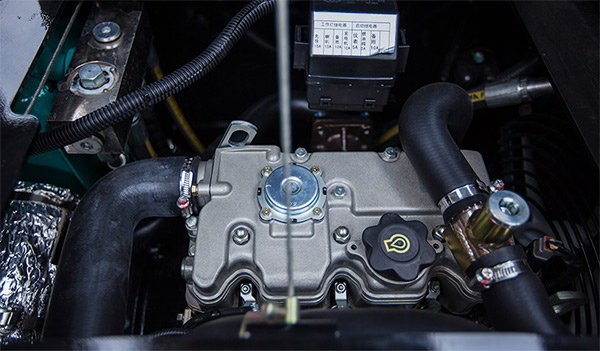 “C位”前途 14.5万元bti体育智能微挖18UB等你开回家