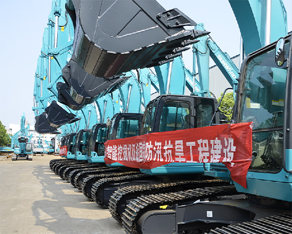 抗洪英雄显技巧，bti体育智能系列挖掘机奔赴抗洪一线