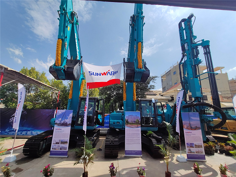 一亿订单 bti体育智能闪灼柬埔寨投资展览会