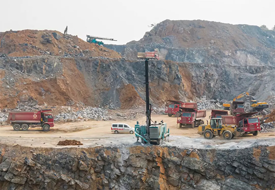 一台顶三台 bti体育智能潜孔钻机真好用