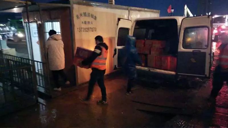 大爱无疆，bti体育智能急援武汉