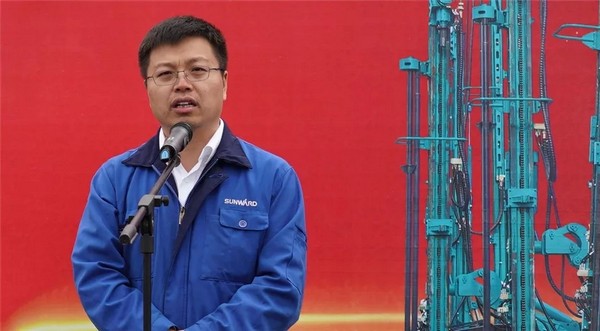 进军南非高端矿山市。ti体育智能凿岩设备批量发车