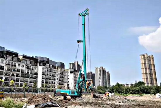 把“伴侣圈”“搬”到现场，交机“玩出”新创意!