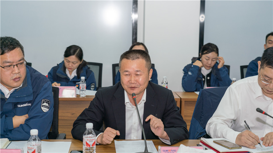 bti体育智能进行主题教育进建钻研会暨员工活动中心开幕典礼