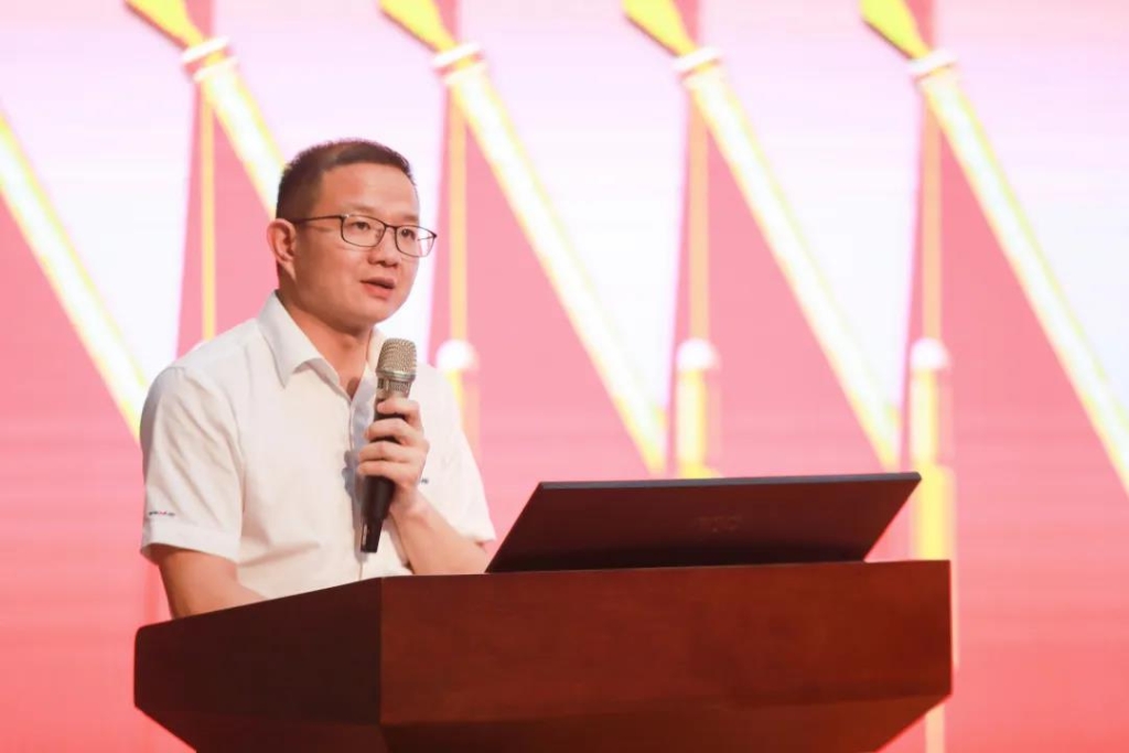 凝心聚力 迎接挑战 共赢bti体育 ——bti体育智能五届三次“双代会”成功召开