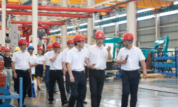 机械科学钻研总院李建友一行来访互换