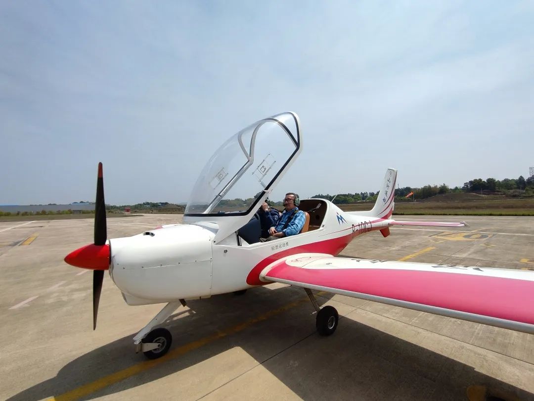 广州工控总经理张伟涛调研bti体育航空