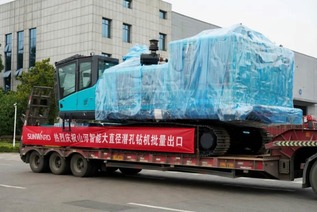 bti体育智能大孔径凿岩设备批量出口中东