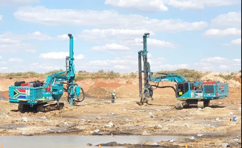 bti体育智能凿岩设备名扬南非