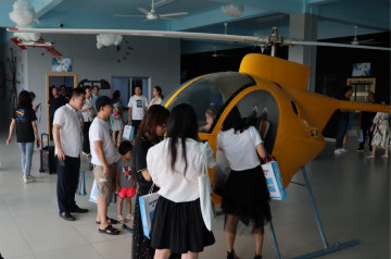 bti体育航空签约湖南航空技校，走校企融合发展路路