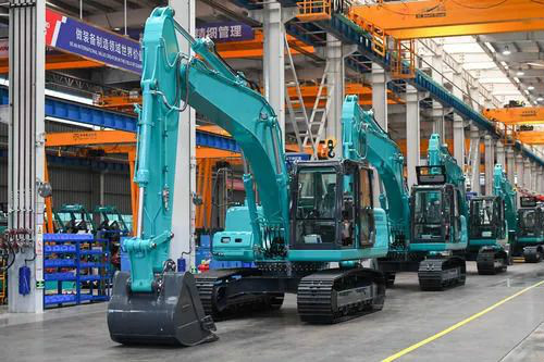 “智慧工厂”引领“出产节拍”——走进bti体育智能一探到底