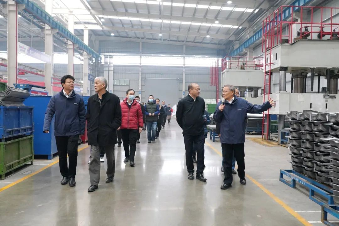 bti体育工业城来了500人的参观团