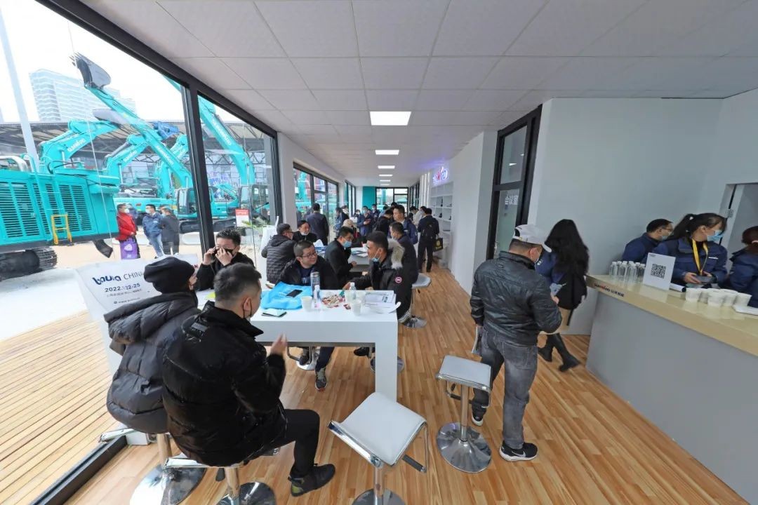 守正创新拓bti体育 bti体育智能闪灼2020上海宝马展