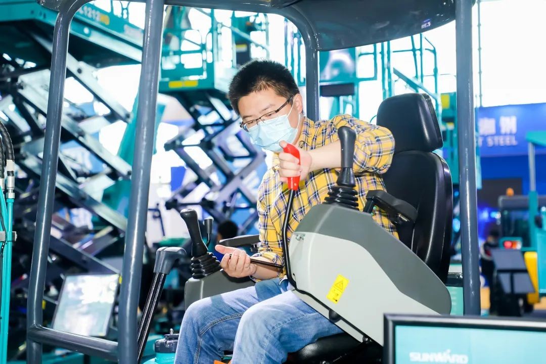 “机甲盛宴”长沙展圆满收官！bti体育智能展区亮点杰出回首