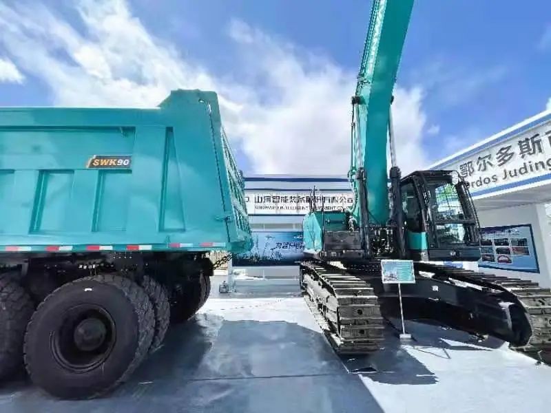 bti体育智能绿巨人闪亮登场鄂尔多斯国际煤博会