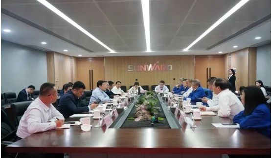 鄂尔多斯市委书记？⊙愕鞑閎ti体育智能