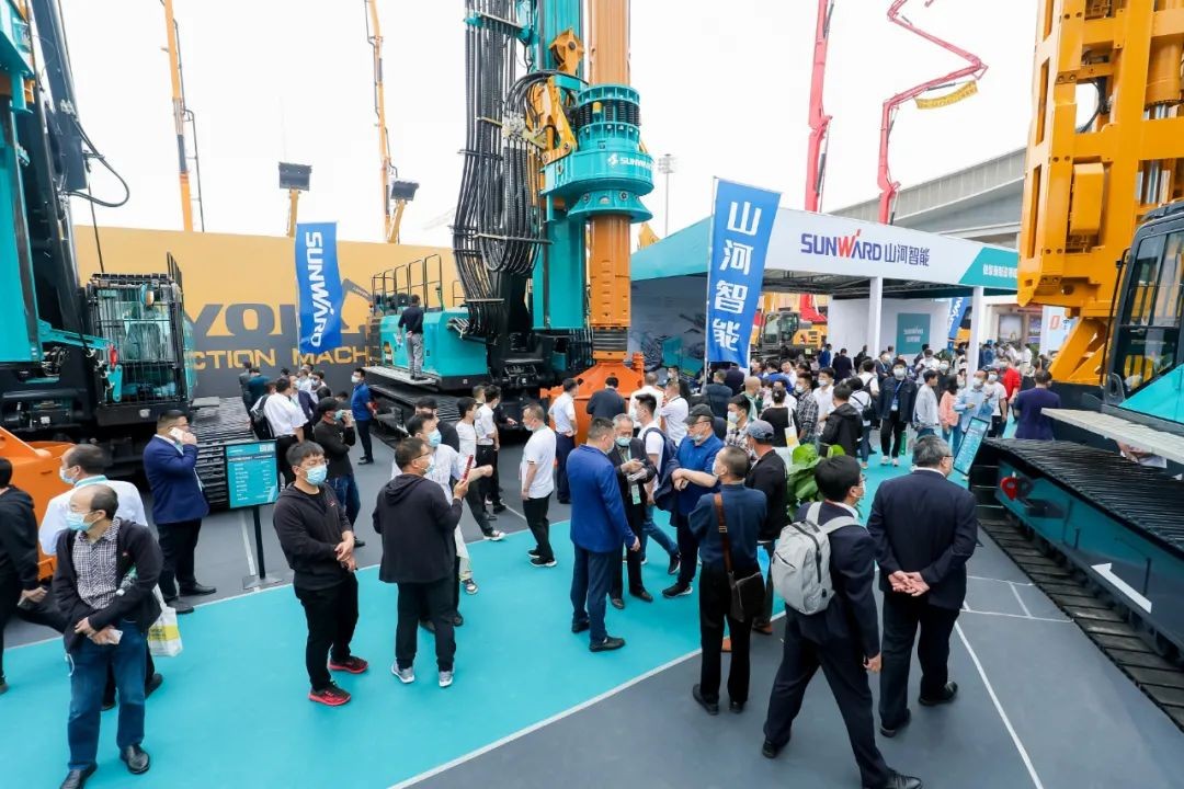 “爆品”出击！bti体育智能客户互换会签约超8亿元