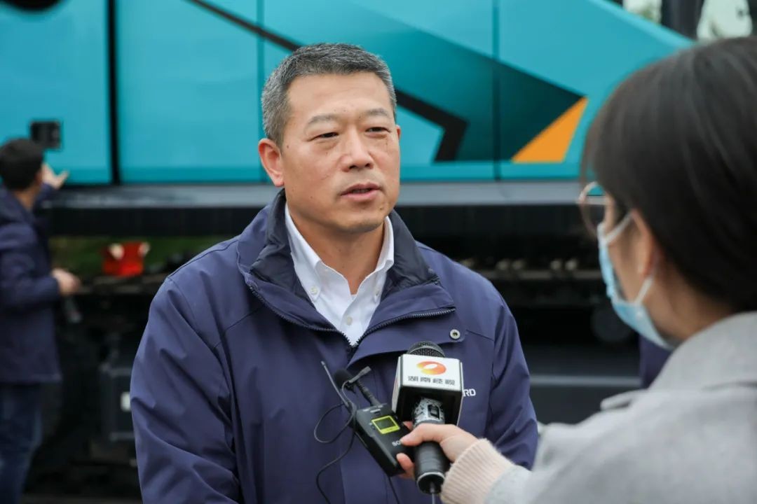 开疆扩土，气壮bti体育 | 600F大挖交付典礼隆沉进行