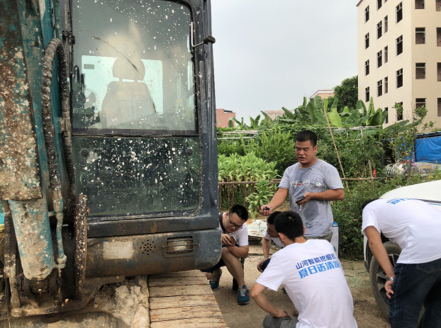 bti体育智能挖掘机获最高评价，就是用得舒服！