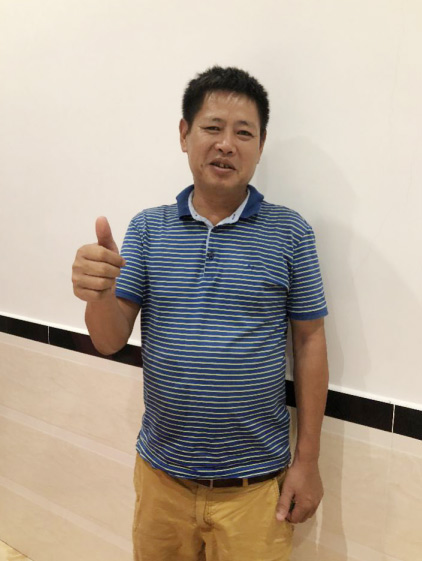 bti体育智能SWE 215E挖掘机是他的左膀右臂！