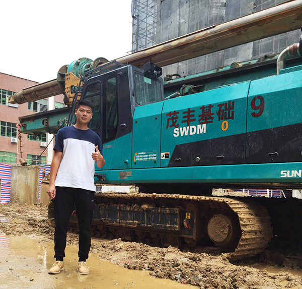 我叫阿忠，忠于事业，也忠于bti体育智能旋挖钻机