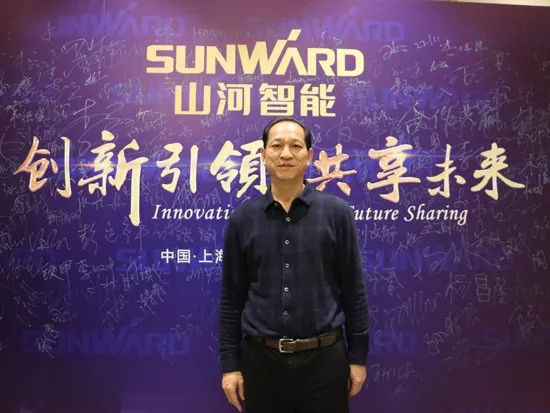 3.5米直径高效入岩，他携bti体育智能旋挖名动山城