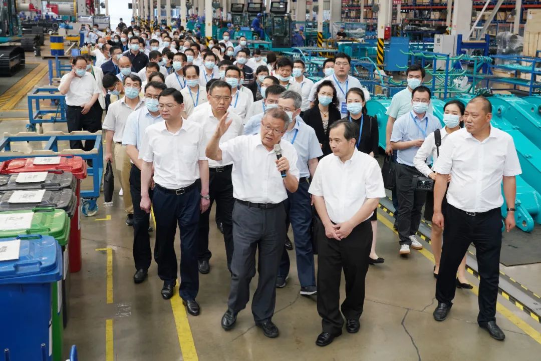 全国战术性新兴产业集群建设调查团调研bti体育智能