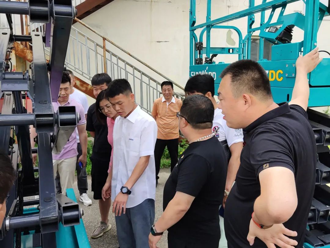 同梦同业 借势腾飞——辽宁宏信&bti体育智能进行主题庆典活动