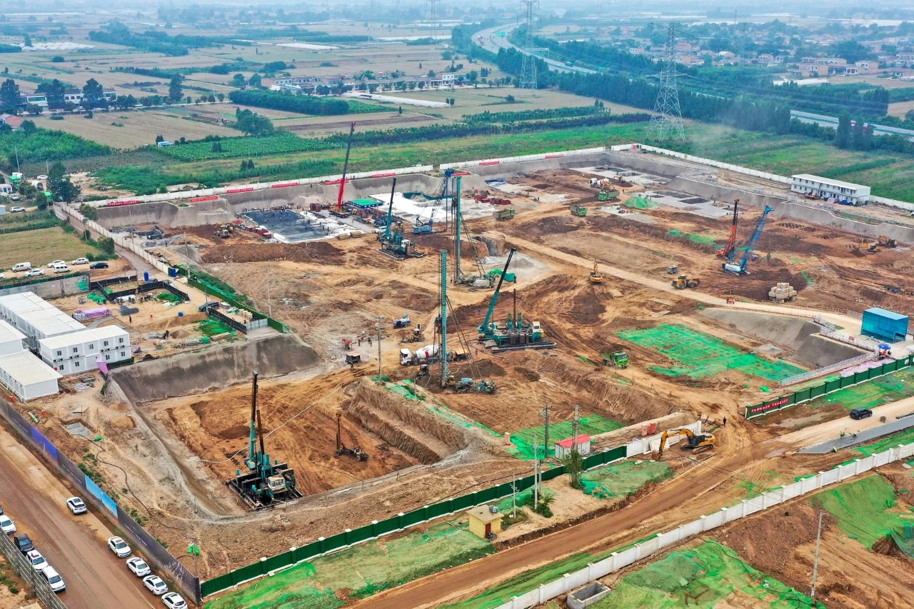 创新引领，bti体育智能行业初创双层快压装置| 百年风华筑锦绣bti体育（5）