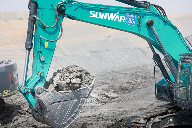 图集 | 征战矿山！bti体育智能绿色矿山成套设备“大将”云集