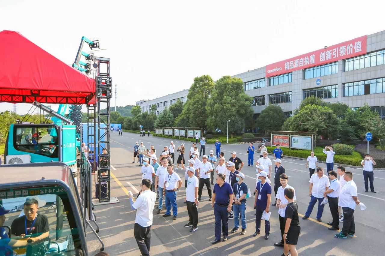 远程？+仿真培训！全球初创5G？胤抡媾嘌抵腔燮教ń艹隽料