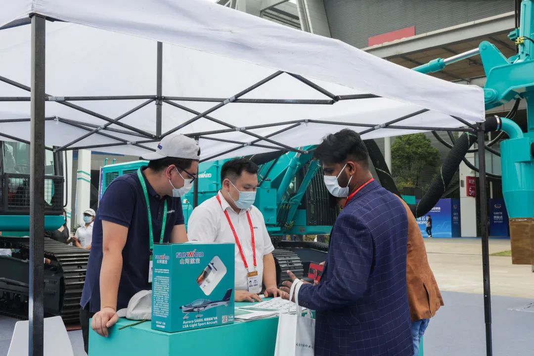 亮相中非经贸展览会！bti体育智能尽展工程机械国产品牌魅力