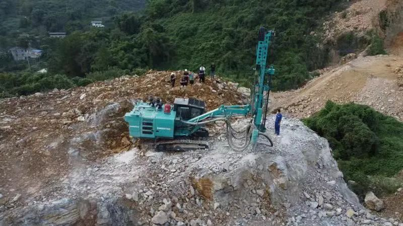 助力绿色矿山建设，bti体育智能“凿岩前锋”SWDH系列顶锤钻机大展技巧