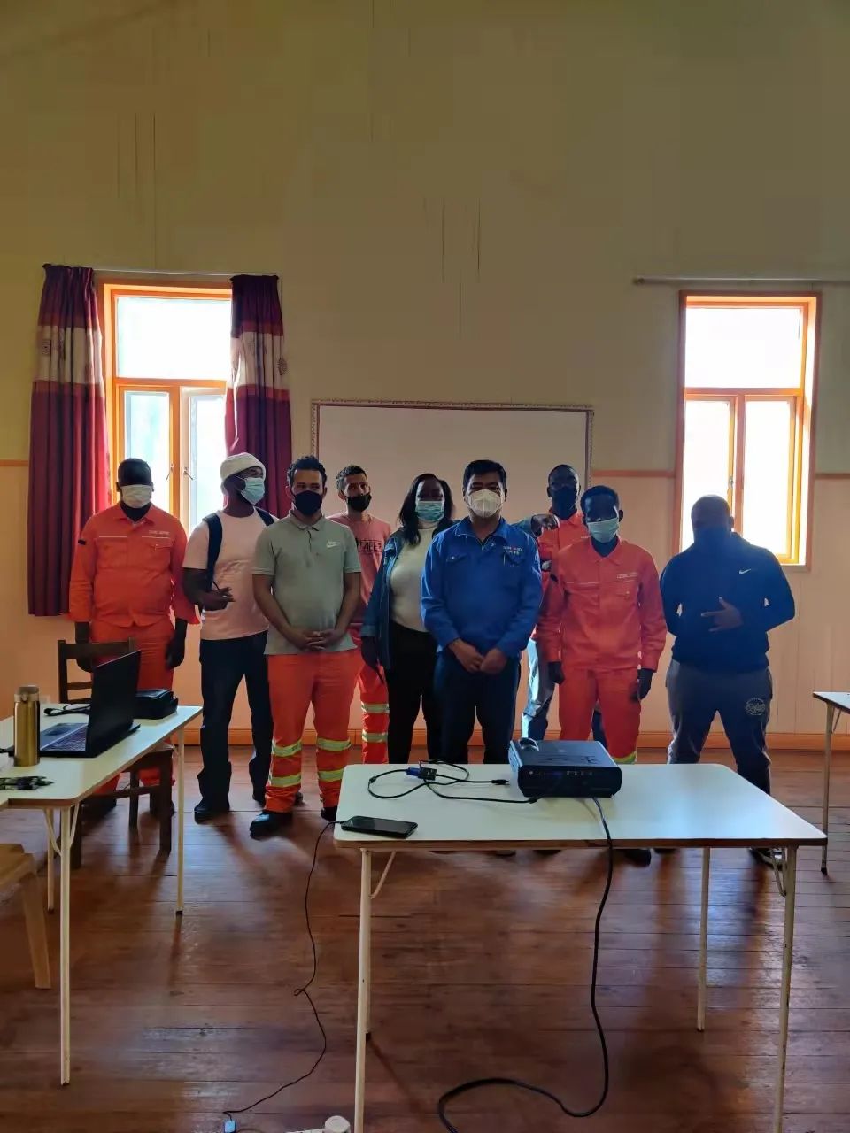 疫情当下，逆行非洲——bti体育智能凿岩设备团队海表服务纪实