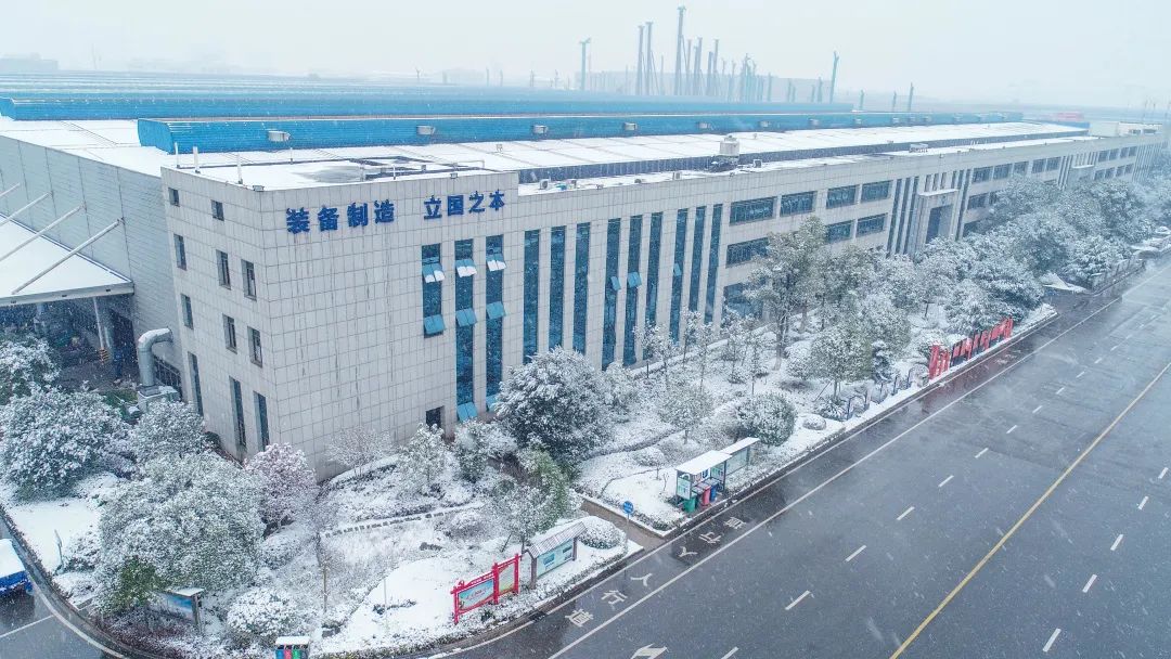 瑞雪兆丰年，邀您共赏雪中bti体育！