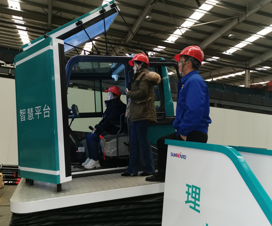 湖南省人为智能学会秘书长陈爱斌一行调查调研bti体育智能