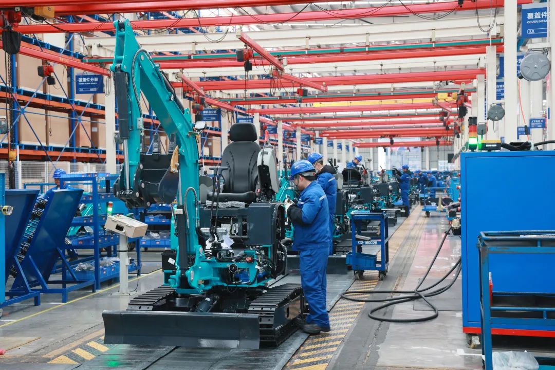 向着冲刺指标全力以赴！bti体育智能正式开工