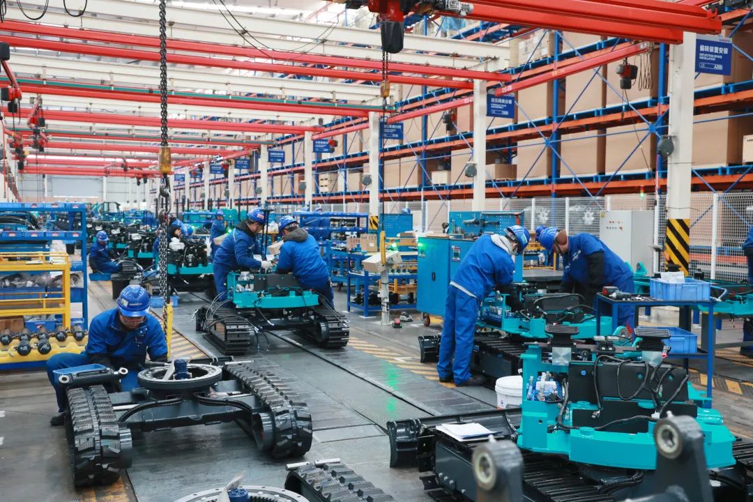 向着冲刺指标全力以赴！bti体育智能正式开工