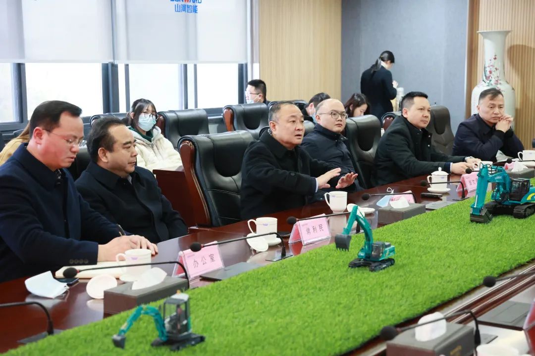 张庆红调研bti体育智能