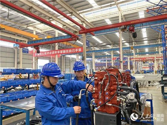 人民网头版头条：凭借先导式创新，bti体育智能让“中国造作”成为高质量的代名词
