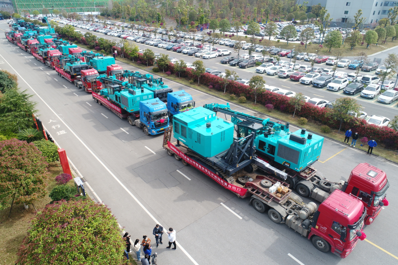 征战全球市。ti体育智能凿岩设备批量发货