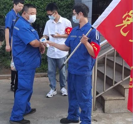 bti体育工匠 | “浪波”不言苦，甘为“人梯”承大沉